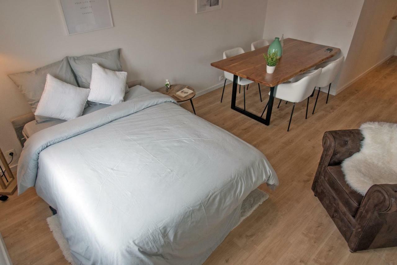 Au Rue De La Fleuriee Apartment Saint-Apollinaire  Exterior photo