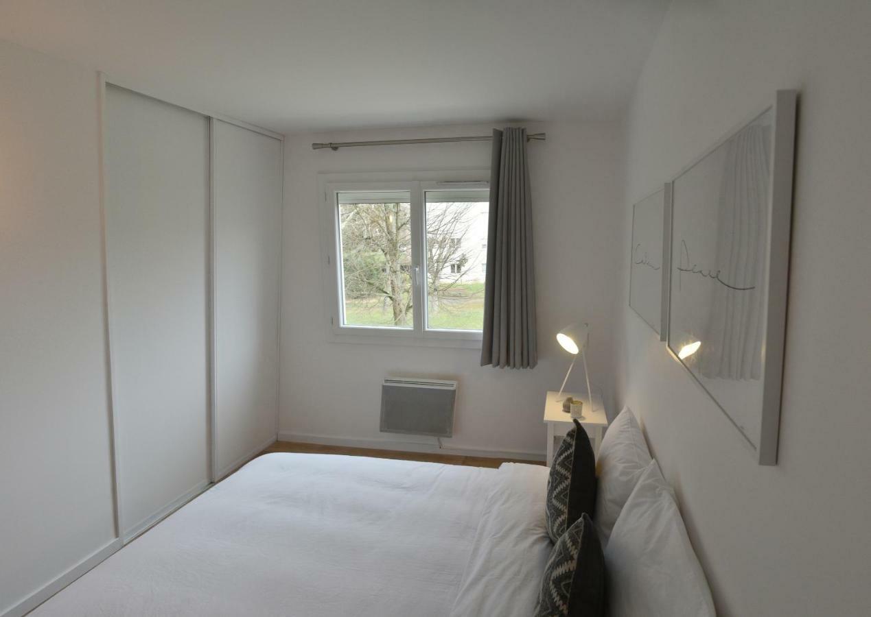 Au Rue De La Fleuriee Apartment Saint-Apollinaire  Exterior photo